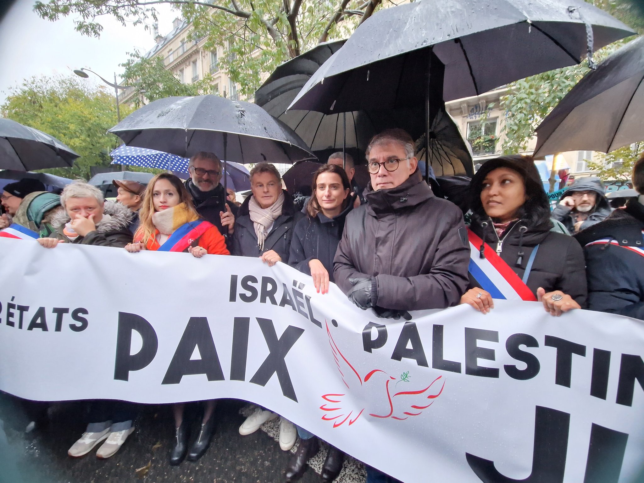 À Paris et dans toute la France, manifestations pour un cessez-le-feu immédiat à Gaza