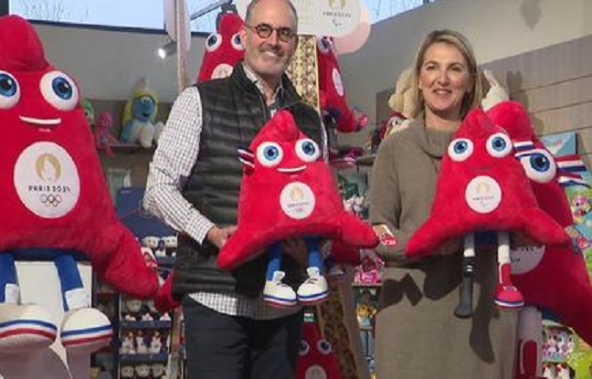 Les mascottes des JO 2024 fabriquées à 80% en Chine : Le résultat de 20 ans de désindustrialisation en France