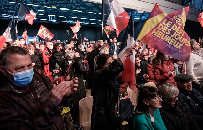 Voter efficace, pour Roussel: les militants PCF pas prêts à lâcher leurs convictions