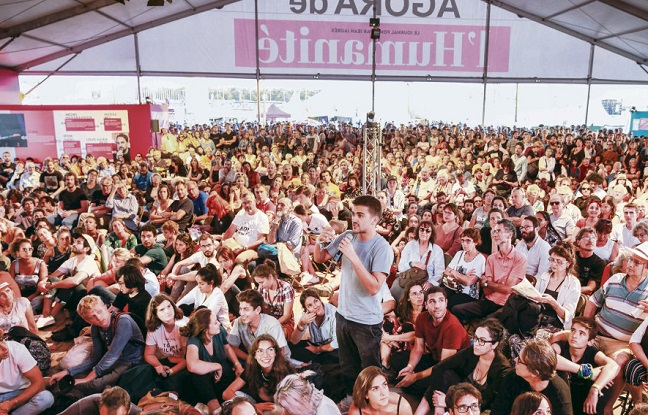 Parcours de la fête de l'Humanité. Ici on se sent libres, ici on se sent légères