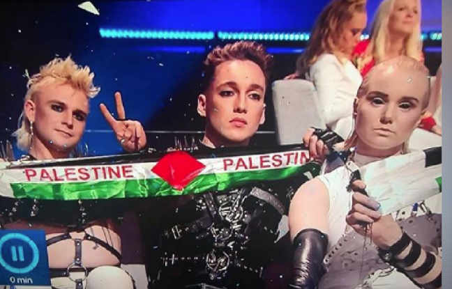 Eurovision 2019: le groupe islandais Hatari brandit des banderoles en soutien à la Palestine