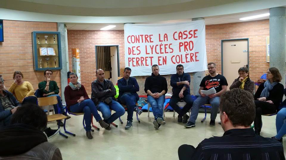Evry : les profs occupent leur lycée pour sauver la filière professionnelle