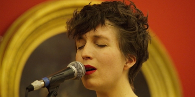 Jeanne Added, un diamant irradiant