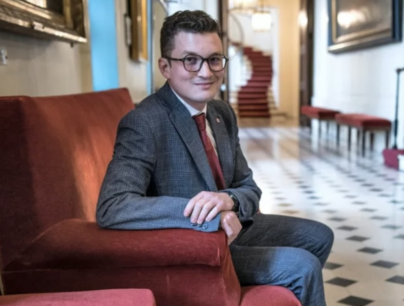 Edouard Benard, député communiste de la Seine Maritime, à table sur LCP