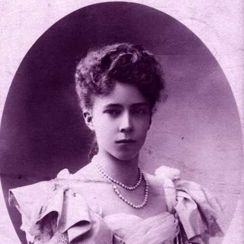 Biorgraphie de la Reine de Belgique Elisabeth de Bavière, la Reine Rouge