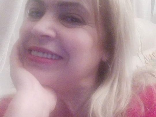 Zoubida Belkacem  poème : Feuilles d\'automne